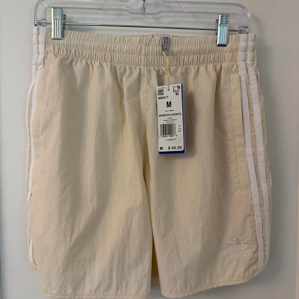 Adidas cream shorts size M #athletic #sporty